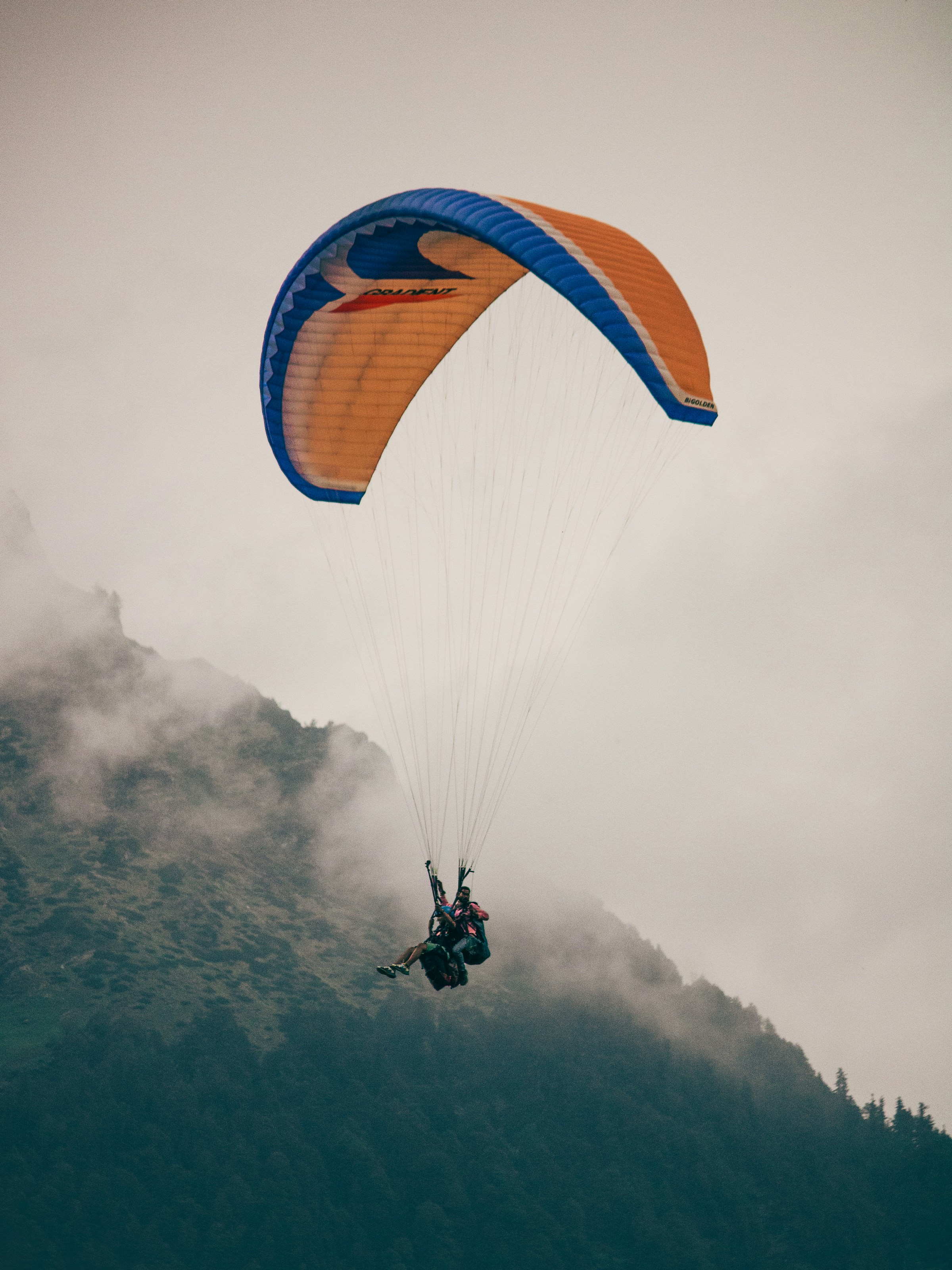 Paragliding Image